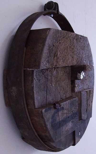 AnetteHolmberg-2007-Traevaerk-70cmDiameter.jpg